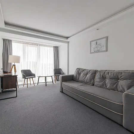 Ξενοδοχείο Black Sea 4*