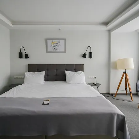 فندق Black Sea 4*